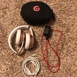 DR. DRE SOLO ROSE GOLD WIRELESS BEATS
